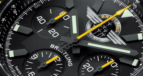 TimeZone : Breitling » Breitling Jet Team Performs Saturday